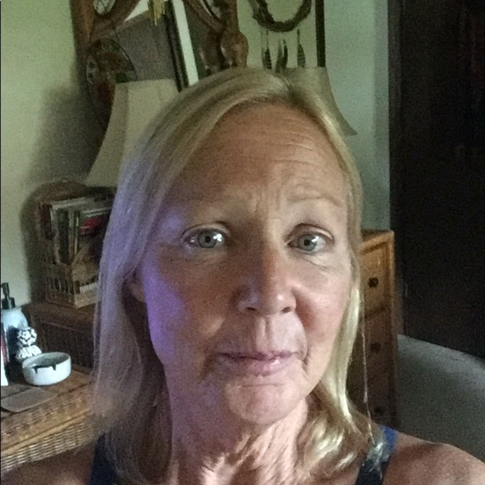 Meet your Posher, Lori